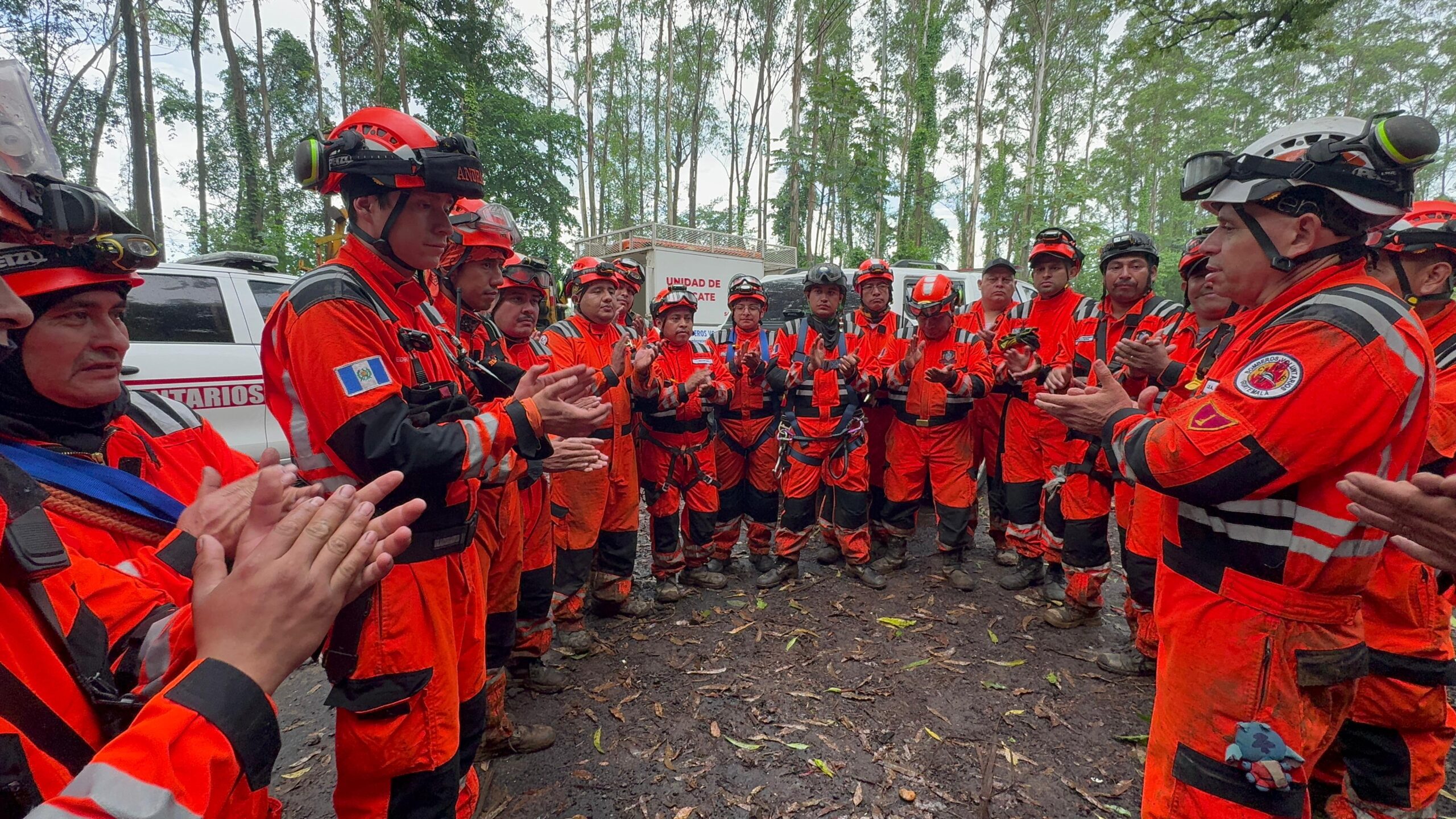 BOMBEROS VOLUNTARIOS BRINDARON DETALLES DE 4 DIAS DE LABOR.