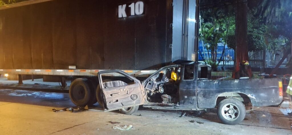 Accidente de tránsito en zona 12 deja a una persona lesionada