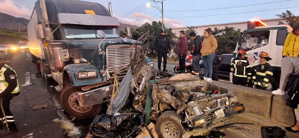 Identifican a víctimas de mortal accidente en ruta al Pacífico