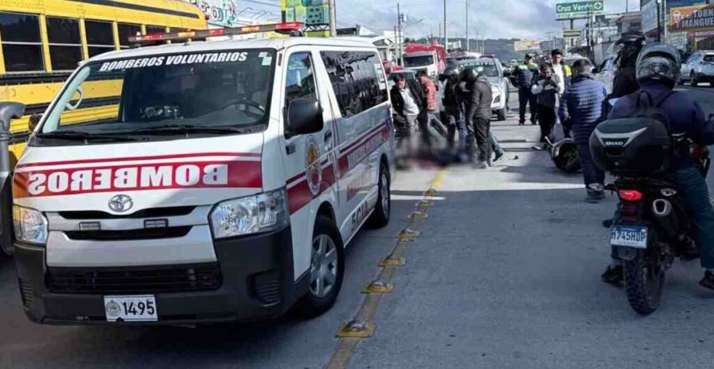 Fatal accidente de motocicletas ocurrido en Quetzaltenango es captado en video