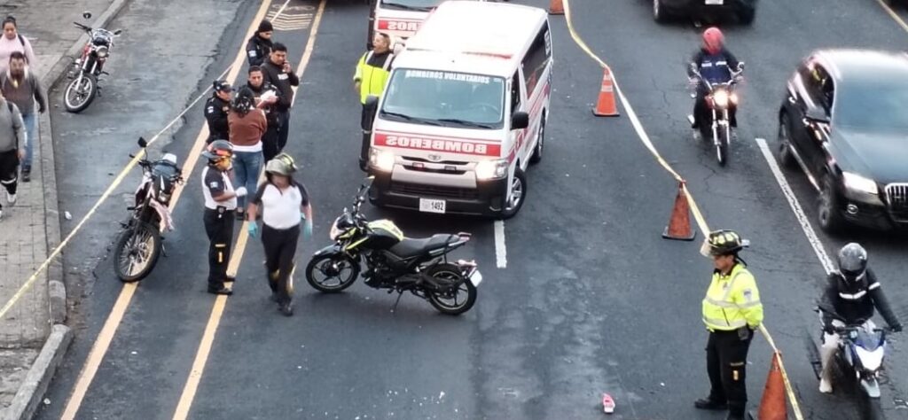 Motociclista perdió la vida en accidente de tránsito en Mixco