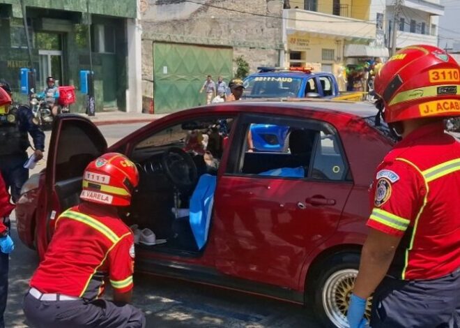 Ataque armado en zona 1 deja un fallecido dentro de un vehículo