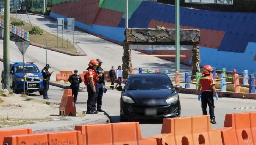 Conductor de taxi por aplicación pierde la vida en un ataque; niño de 6 años resulta herido