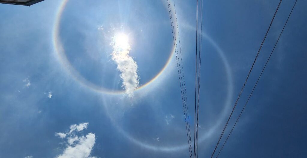 Doble halo solar es visible en Sololá
