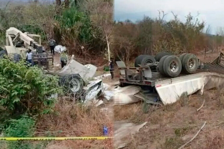 Abuelito muere aplastado por la caja de un tráiler cuando participaba en saqueo de productos