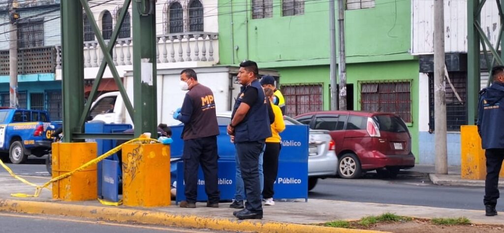 Localizan a persona sin vida en vía de la zona 7 capitalina