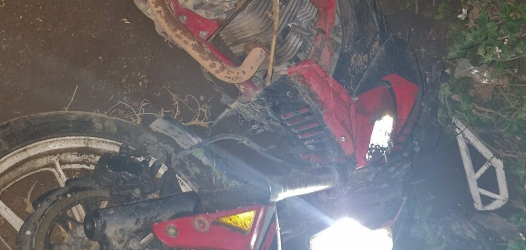 Motociclista sufre grave accidente en Chimaltenango