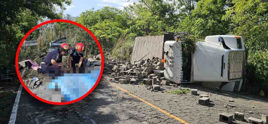 Accidente de camión en ruta a Jalpatagua deja un fallecido y un herido de gravedad