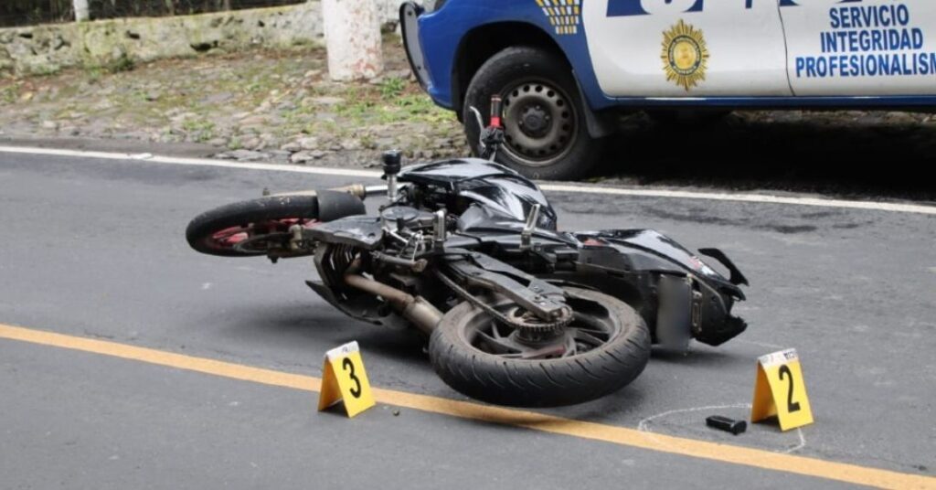 Enfrentamiento armado en Santa Catarina deja un herido y un menor remitido