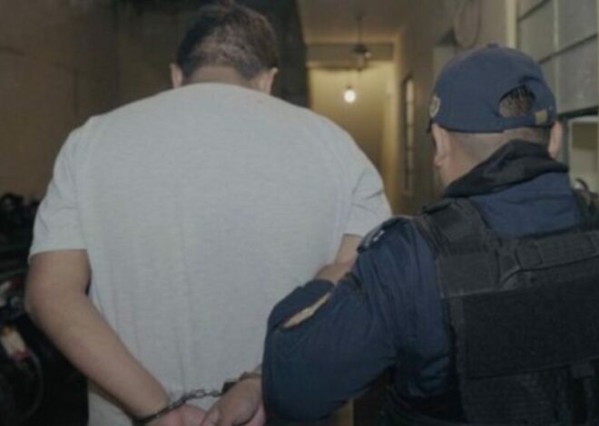 Piloto detenido tras atropellar a dos oficiales en San Miguel Petapa