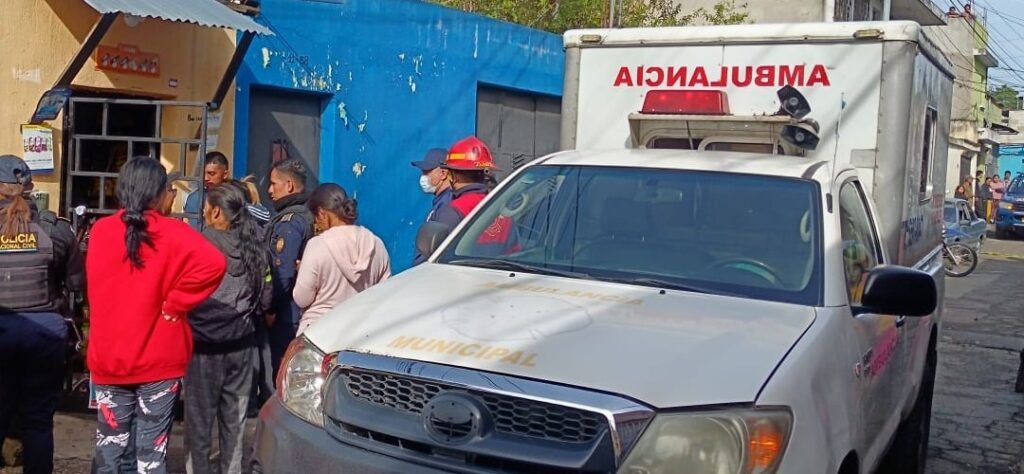 Mujer fallece tras ataque armado en Mixco