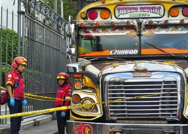 Pasajero dispara dentro de bus en Santa Catarina Pinula y deja un muerto