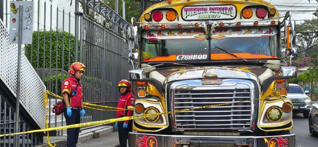 Pasajero dispara dentro de bus en Santa Catarina Pinula y deja un muerto
