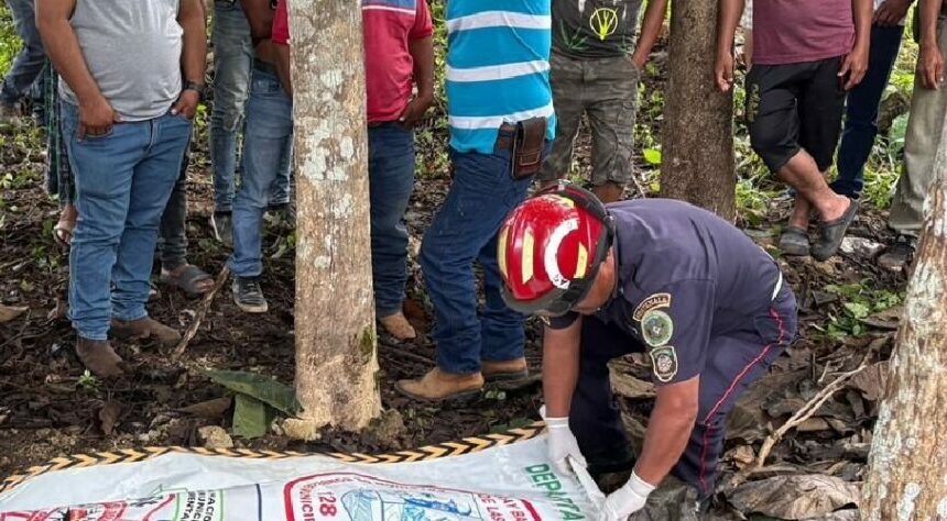 Hombre no identificado aparece muerto en aldea Tierra Caliente de Fray Bartolomé