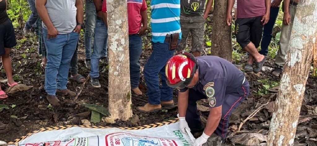 Hombre no identificado aparece muerto en aldea Tierra Caliente de Fray Bartolomé