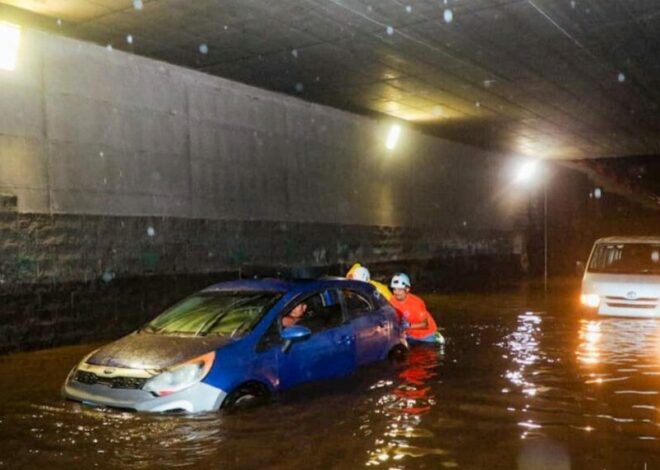 Intensas lluvias provocaron inundaciones, colapso de tragantes y daños materiales en El Salvador