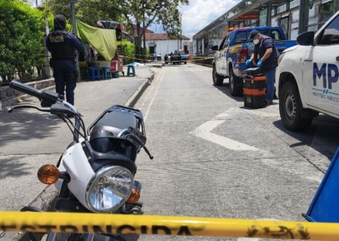 Adulto mayor fallece en vía pública de zona 1 capitalina