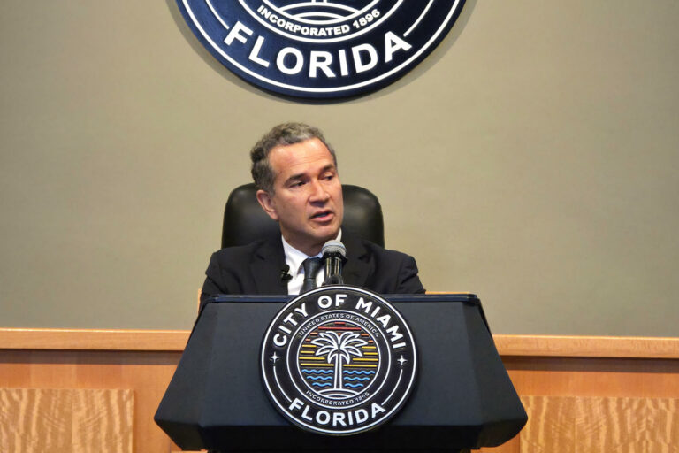 Miami apunta a ser hub de visas de inversores en medio del debate migratorio