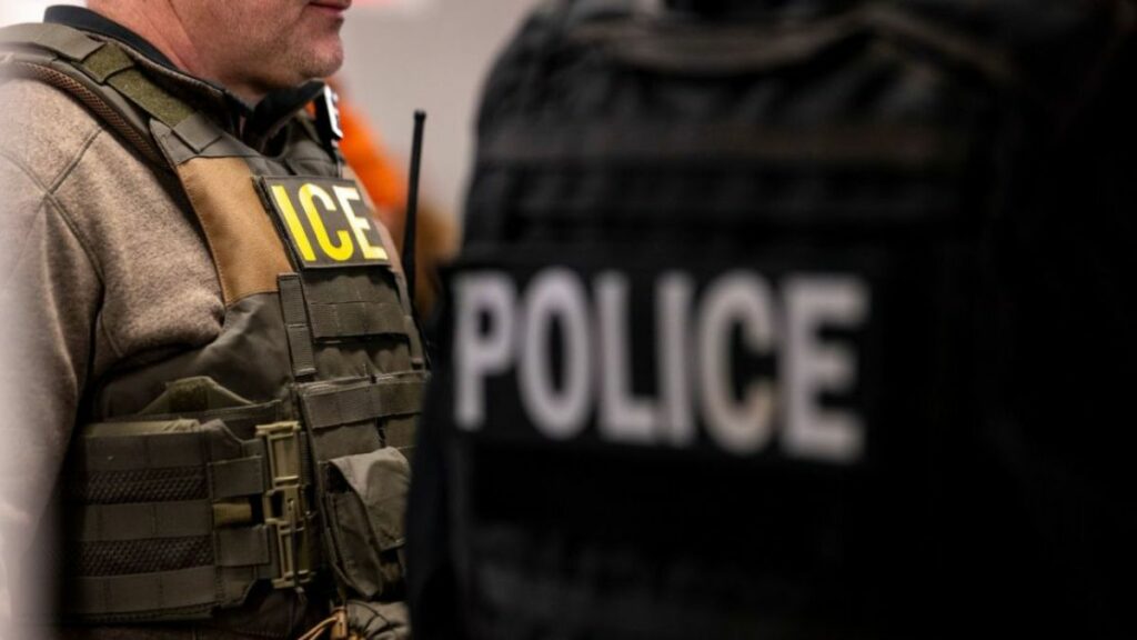 ICE desplegará a agentes en el Super Bowl como respuesta a la actuación de Bad Bunny