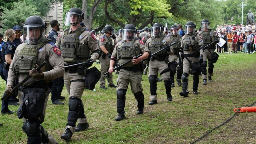 Jueza extiende prohibición de desplegar Guardia Nacional en Portland