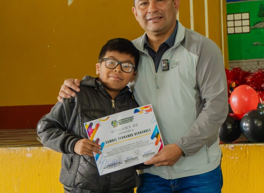 Curso de Pintura, organizado por la Dirección Municipal de la Mujer, en Magdalenas Milpas Altas