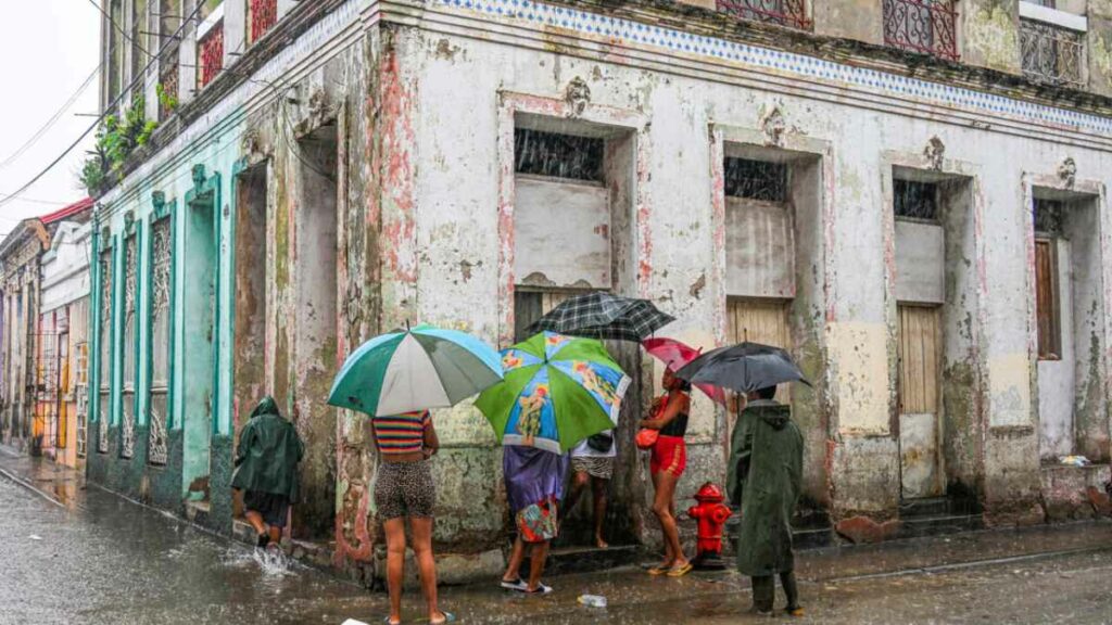 El Banco Central de Cuba sitúa su nueva tasa de cambio más cerca del mercado informal