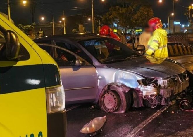 Mujer de 24 años es hallada sin vida con múltiples lesiones en vehículo particular