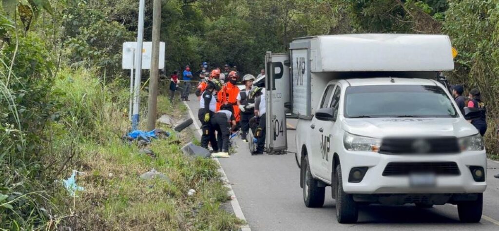 MP investiga hallazgo de 12 cuerpos en cementerio clandestino de Santa Lucía los Ocotes