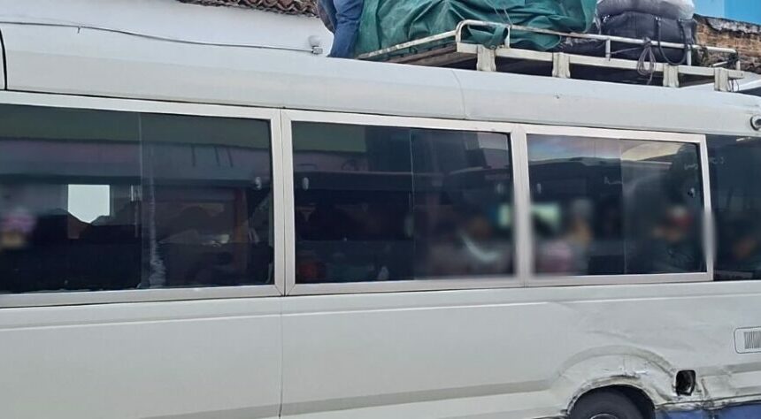 Afluencia masiva en terminal de zona 1 por viajes de fin de año a departamentos