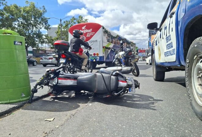 Hombre herido en ataque armado en la calzada Roosevelt